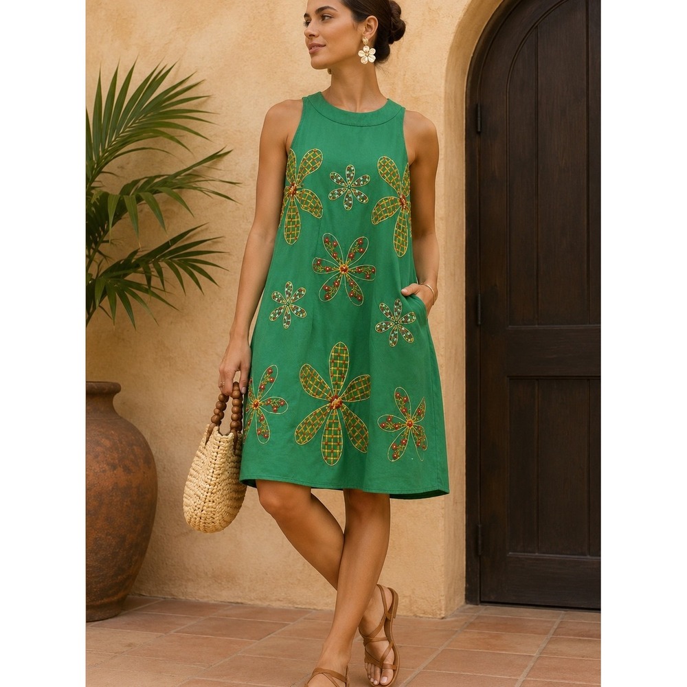 Andrée by Unit Green Embroidered Floral Shift Dress Pockets Boho Resort Medium